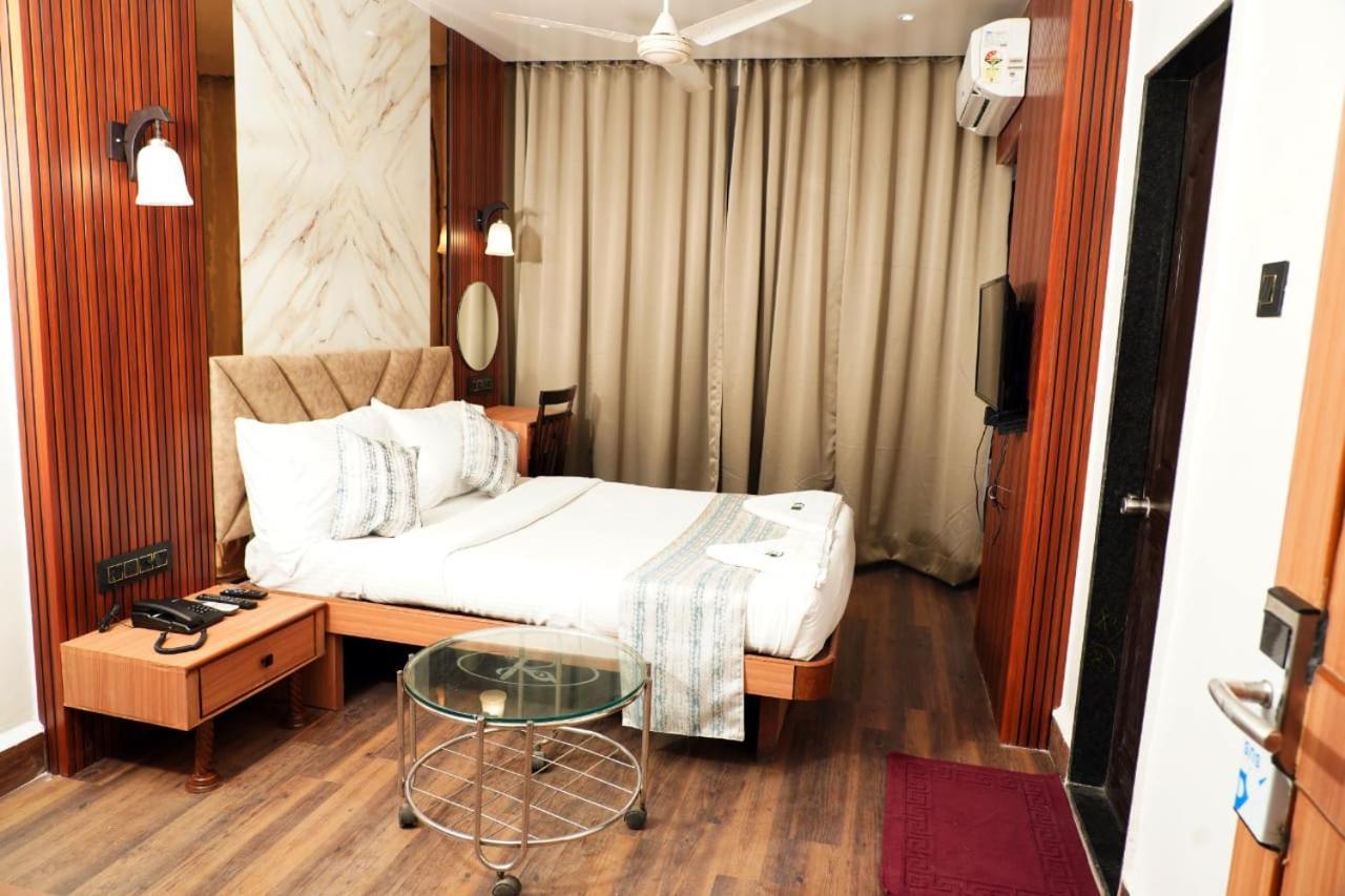 Hotel Padma Krishna Pune Exterior foto