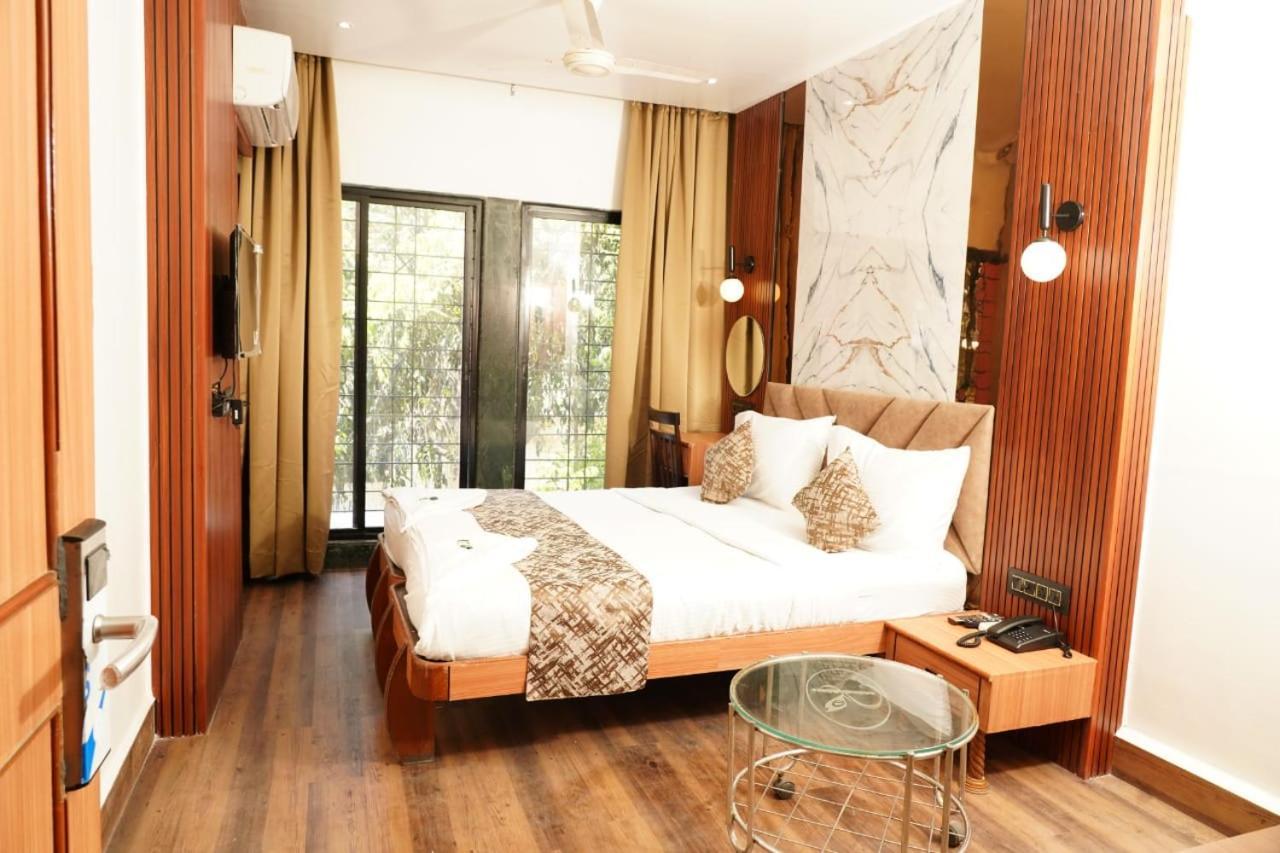Hotel Padma Krishna Pune Exterior foto